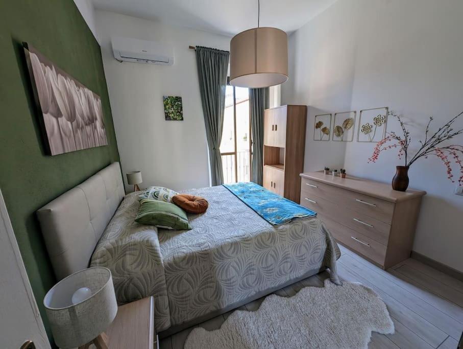 Bright Flat Just 10 Minutes From The City Centre Como Kültér fotó